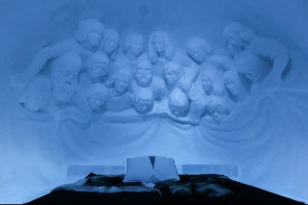 Um dos quartos do Icehotel