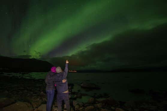 Contemplando a aurora boreal