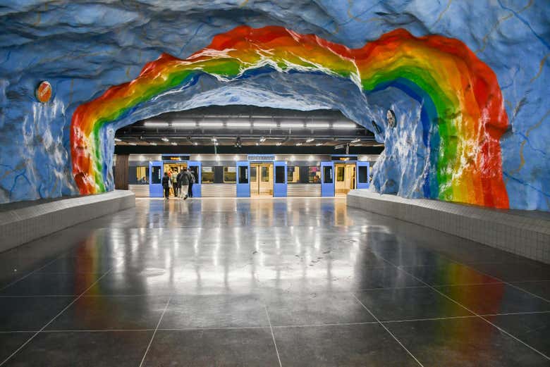 El mejor recorrido para descubrir el peculiar metro de Estocolmo