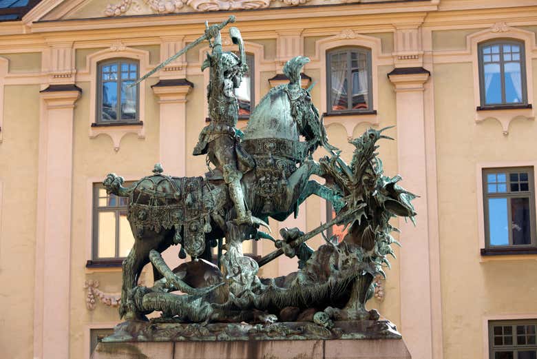 Estátua de São Jorge e o Dragão