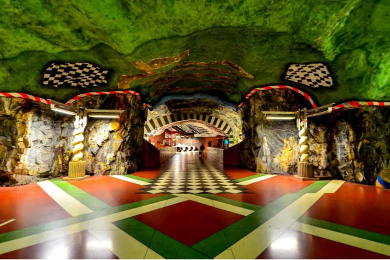 Discover the Kungsträdgården metro station