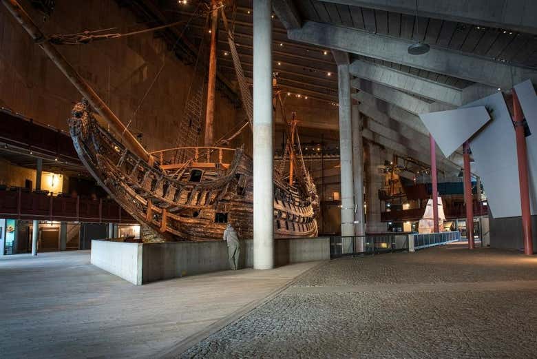 Admire the ships in the museum