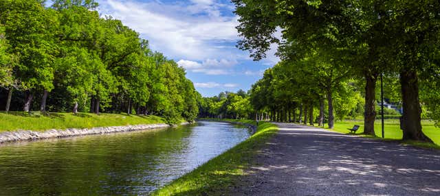 Balade en bateau sur le canal royal