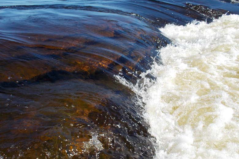 Eaux cristallines de la rivière Torne