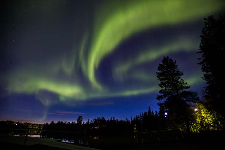 Contemplando l'aurora boreale