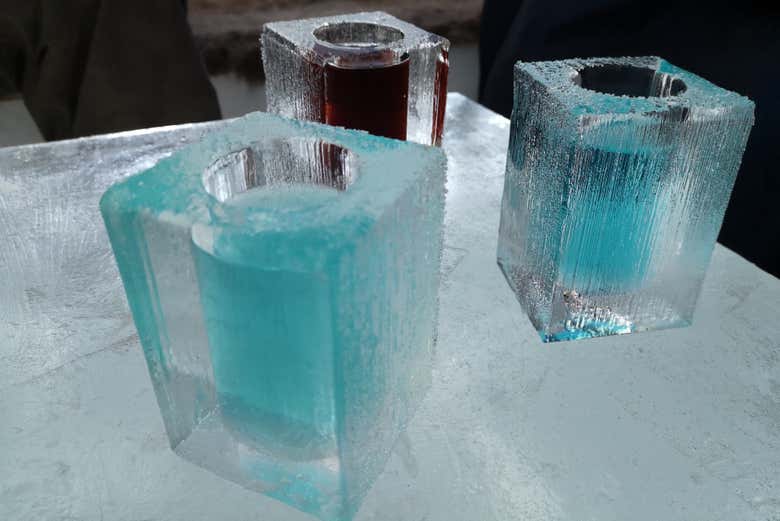 Admirad los detalles esculpidos en hielo en el Icehotel