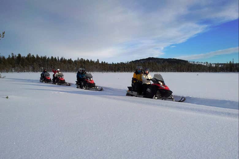 Parcourez Kiruna en motoneige