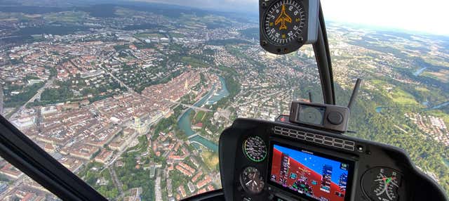 Passeio privado de helicóptero sobre Berna