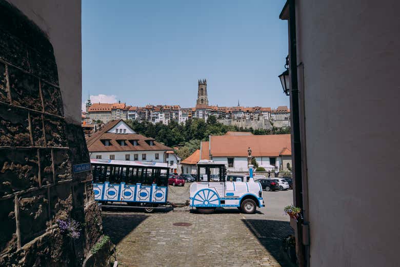 Una de las paradas del tren turístico de Friburgo 