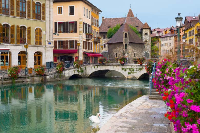 The Island Palace located between the canals of Annecy