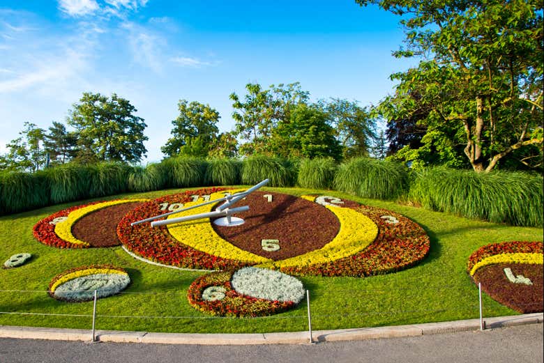 El encantador Reloj de Flores