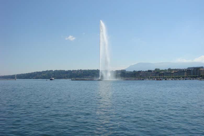 Travessia pelo lago Léman