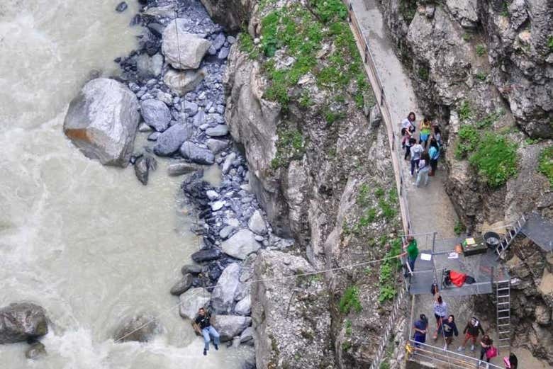 Plateforme de saut du Glacier Canyon