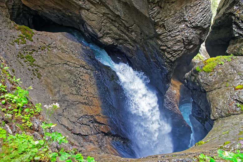Saltos de agua de Trümmelbachfälle