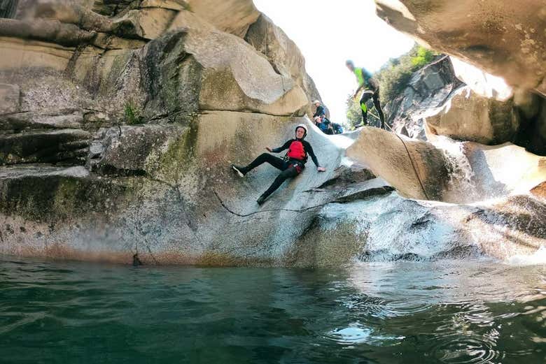 Descendiendo por los cañones de Grimsel