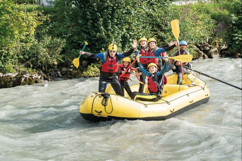 Sorteando los rápidos del río Lütschine