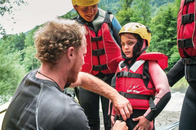 Preparando el equipo de rafting