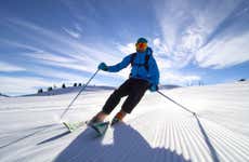 Day Trip to Grindelwald + Ski Class