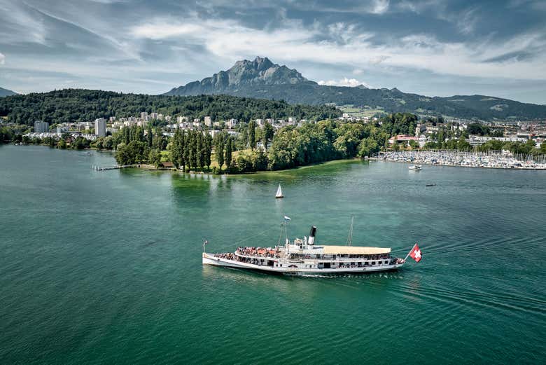 Admire one of Switzerland's most beautiful areas