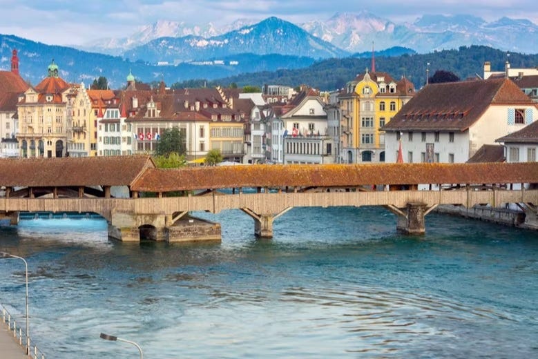 Kappelbrücke, el famoso puente sobre el río Reuss