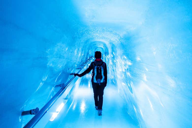 Túnel glaciar del palacio de hielo