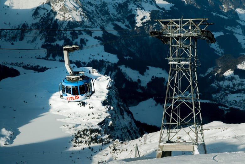 Enjoy spectacular views from Titlis Rotair rotating cable cars