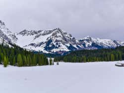 Cordillera del monte Titlis en los Alpes