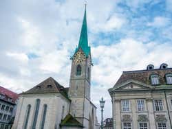 Iglesia Fraumünstern desde la calle