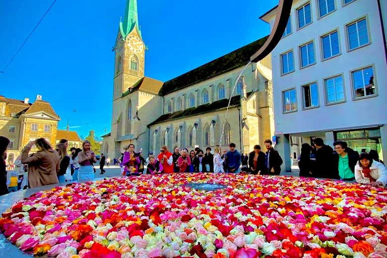 Disfrutando de la visita por el centro de Zúrich