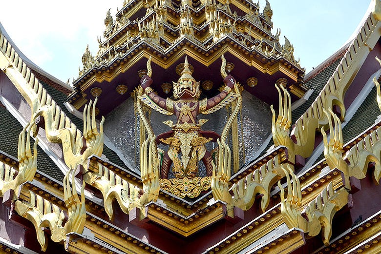 Be amazed at the beauty of Bangkok's grand palaces