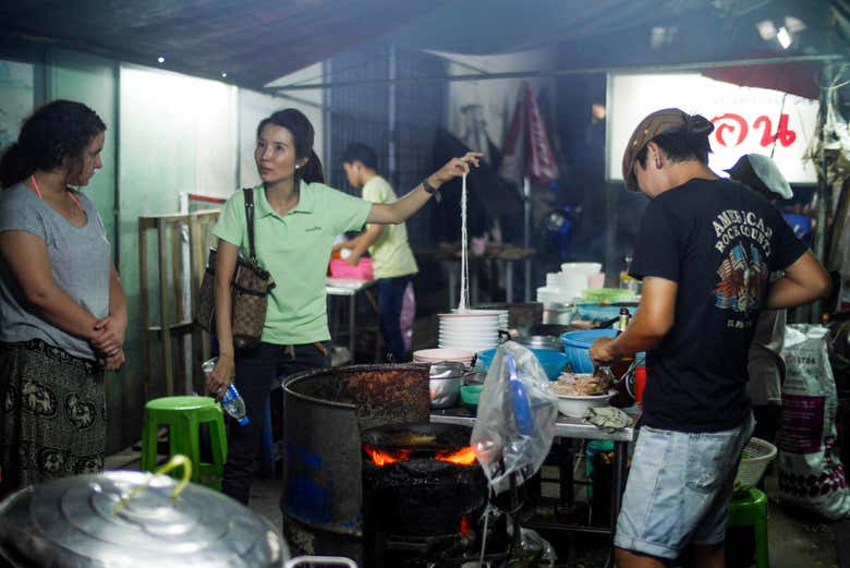 Stands de cuisine de rue à Bangkok