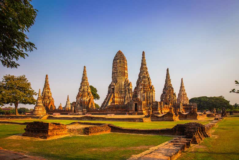 Explore the ruins of Ayutthaya