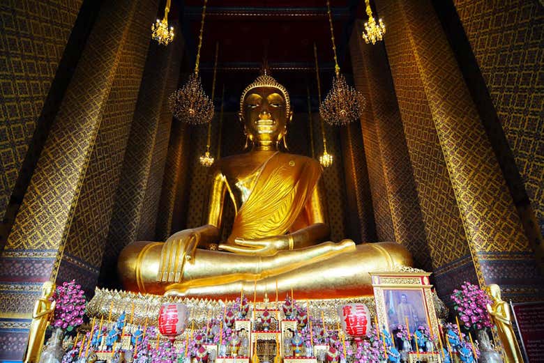 Lord Buddha Image in Wat Kalayanamit