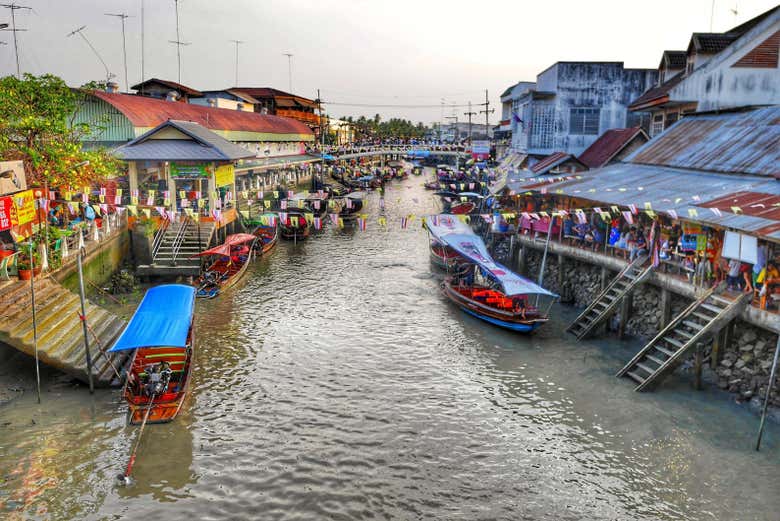 Marché flottant d'Amphawa