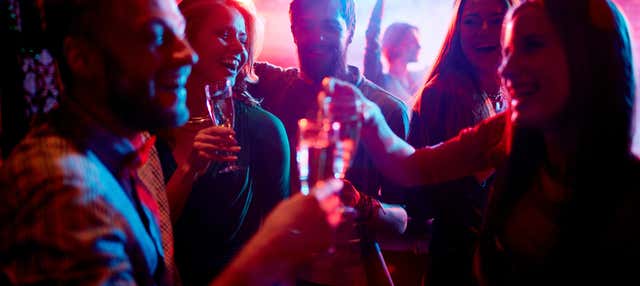 Pub Crawl ¡Tour de fiesta por Bangkok!