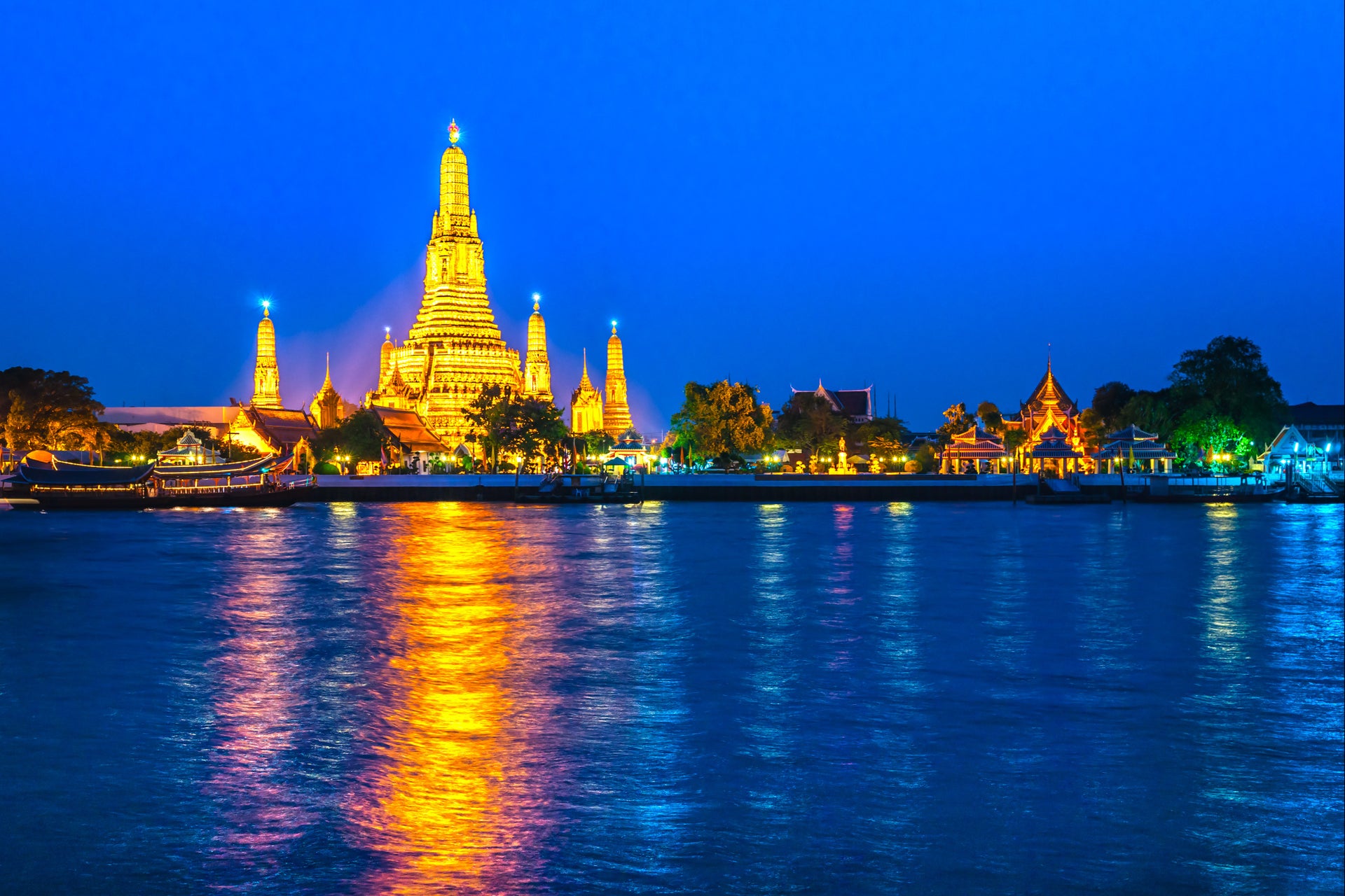 Tour noturno por Bangkok + Torre MahaNakhon