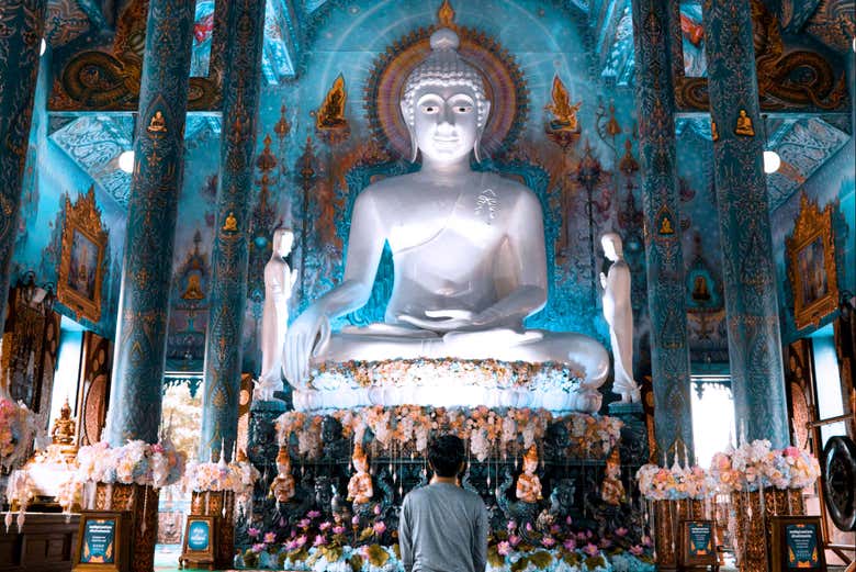 Statua del Buddha nel Tempio Blu