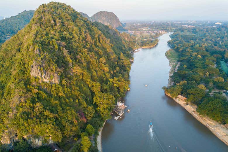 Vista aérea do rio Kok