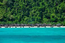 Escursione alle isole Surin in motoscafo