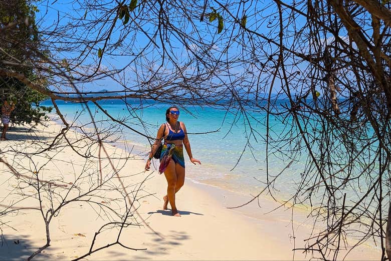 Explore Koh Kradan