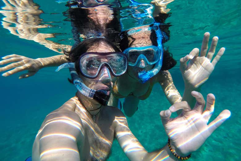 Couple snorkelling in the Thai islands