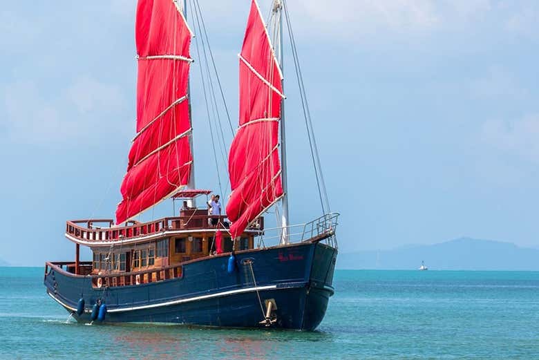 Embarcación durante la actividad