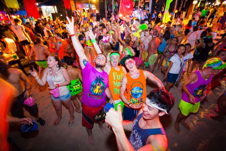 Full Moon Party en la playa de Koh Phangan, Koh Samui