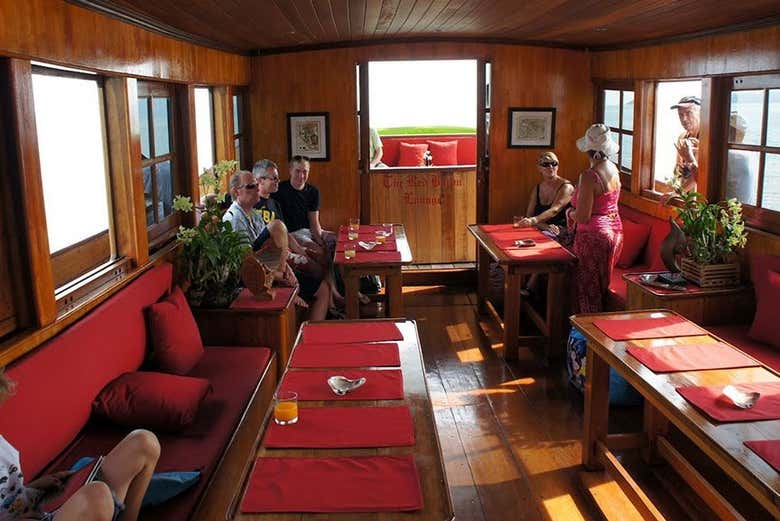 Interior del barco