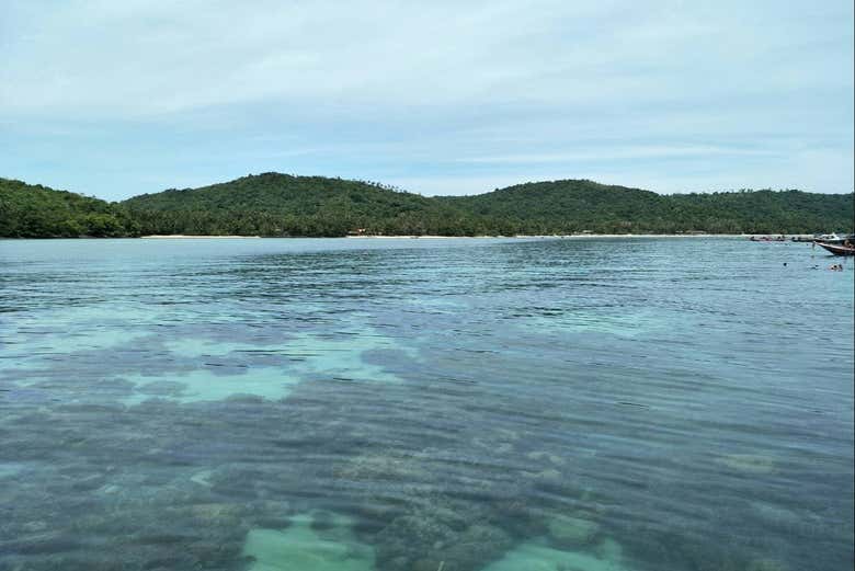 Aguas cristalinas en las islas de Koh Samui