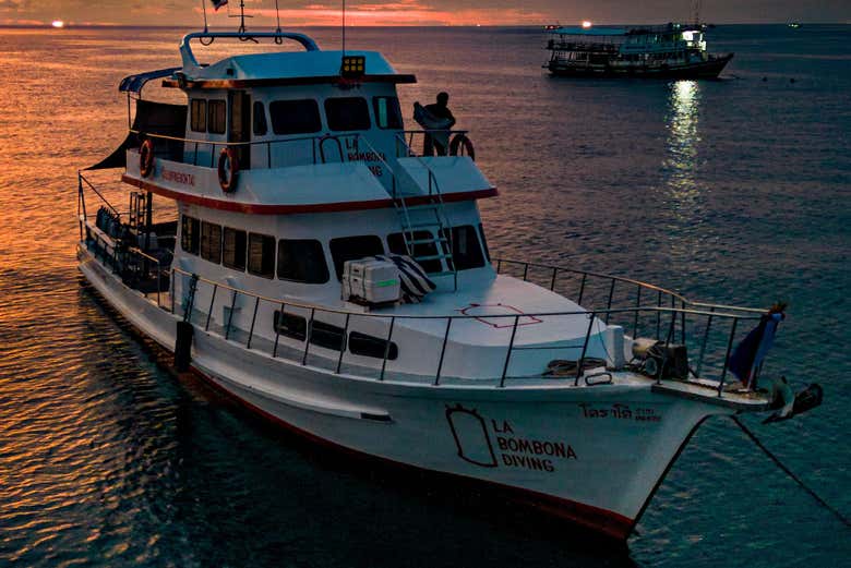 barco de lujo