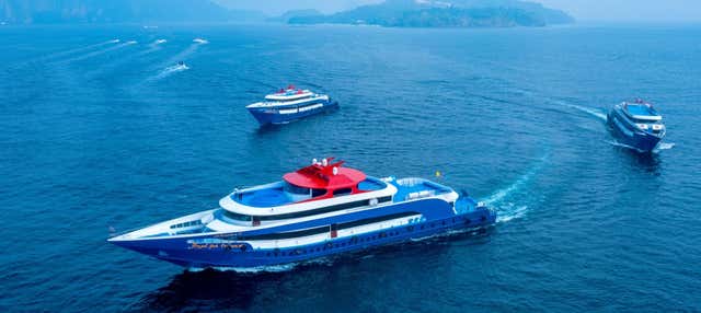 Ferry às ilhas Phi Phi