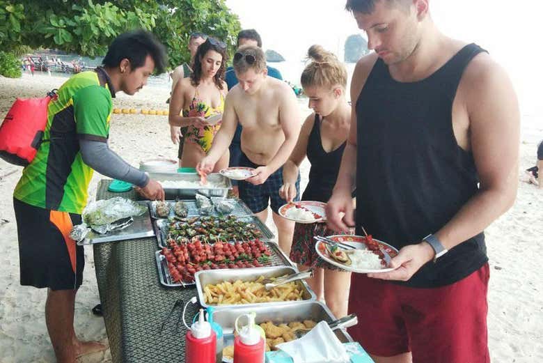 Barbecue sur la plage