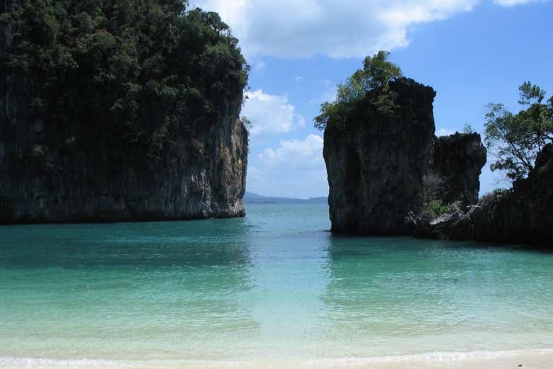 La laguna azul de Hong
