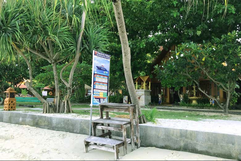 Punto de llegada al muelle de Laemtong